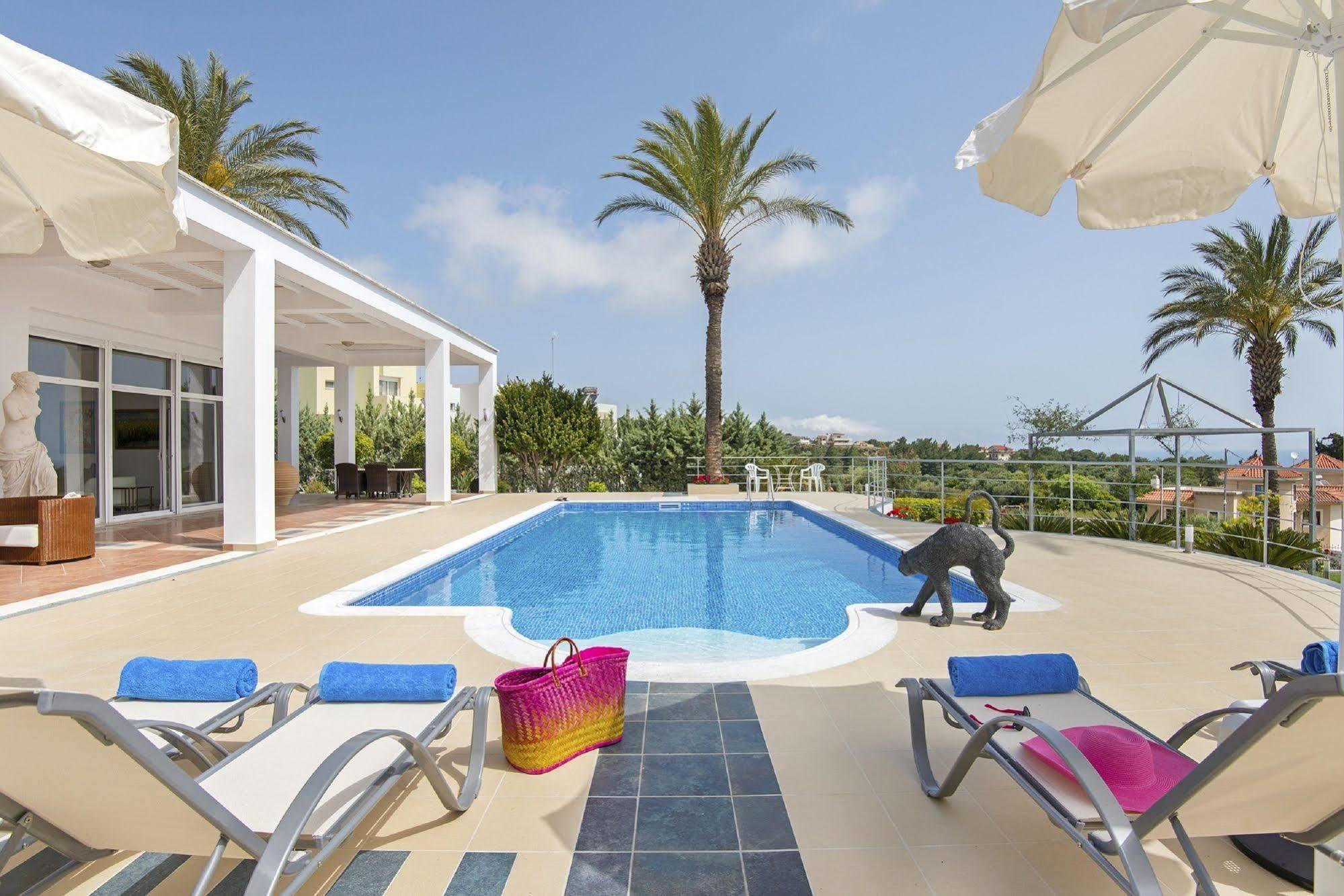 Grande Dame Of Rhodes Vila